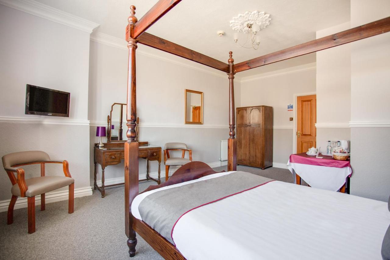 Oyo Timothy'S Hotel Tenby Luaran gambar
