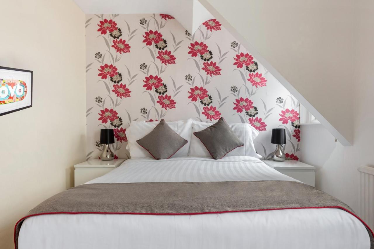 Oyo Timothy'S Hotel Tenby Luaran gambar