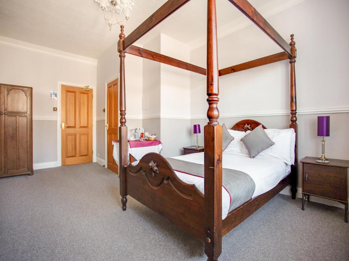 Oyo Timothy'S Hotel Tenby Luaran gambar