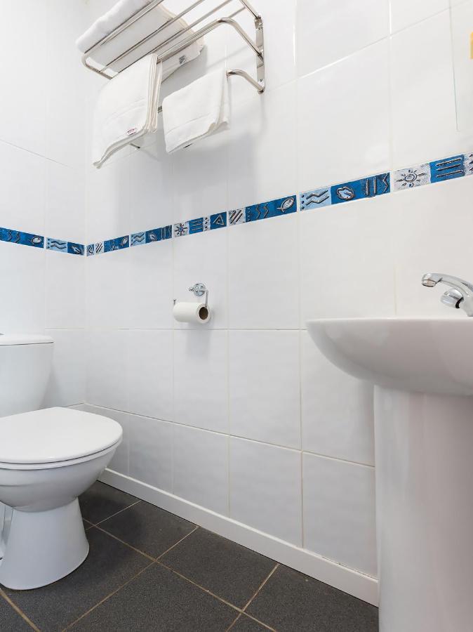 Oyo Timothy'S Hotel Tenby Luaran gambar