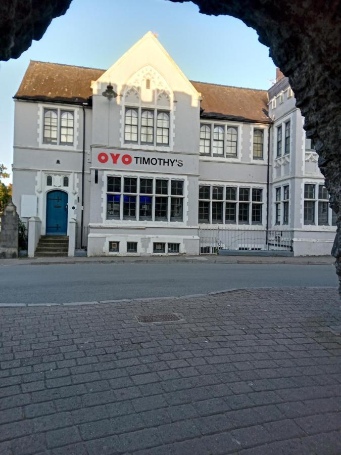 Oyo Timothy'S Hotel Tenby Luaran gambar