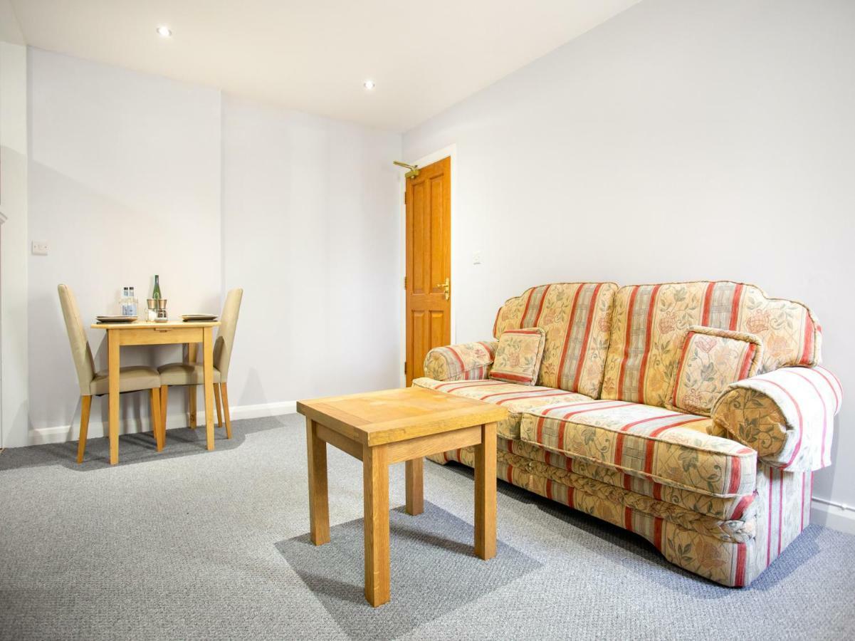 Oyo Timothy'S Hotel Tenby Luaran gambar